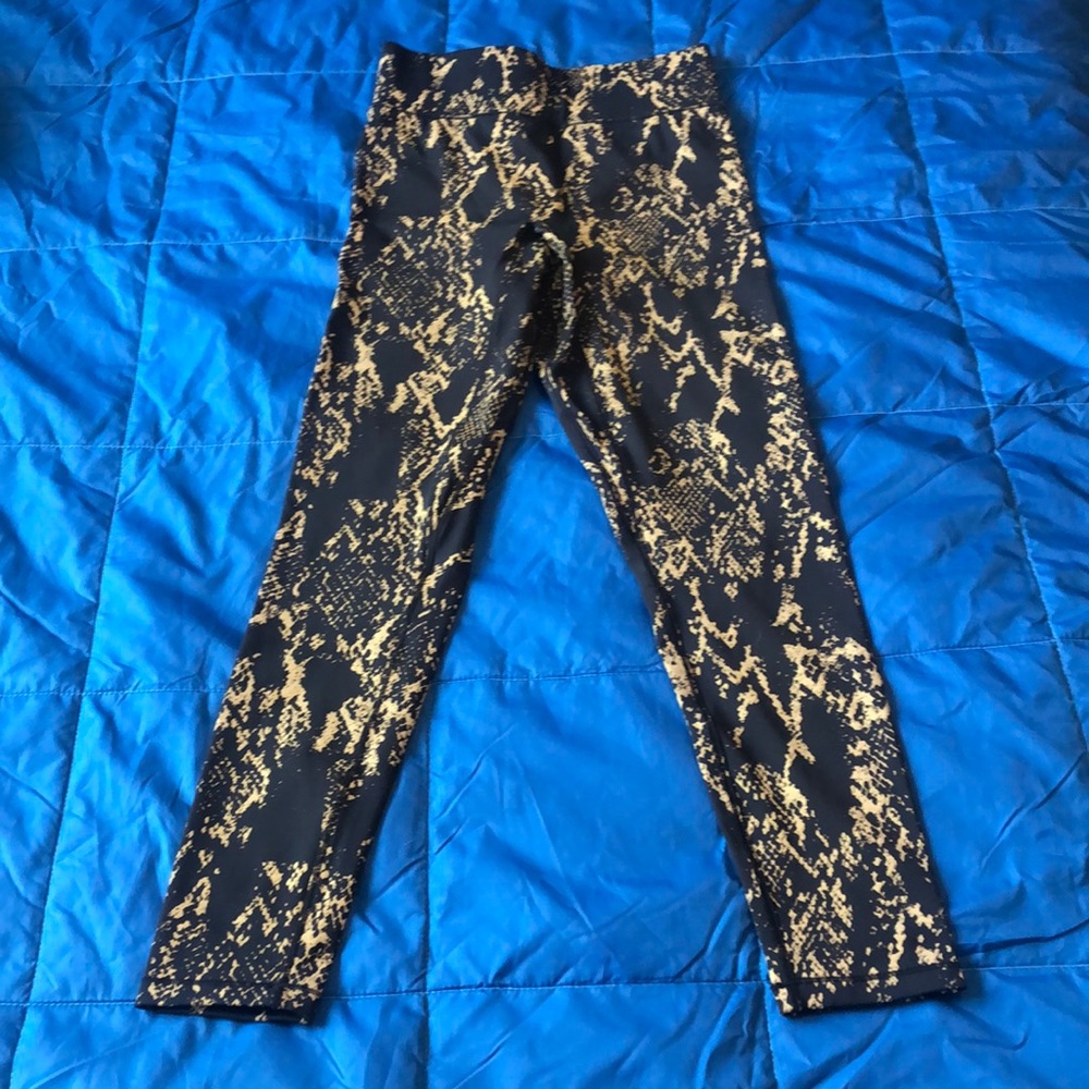 Reflective legging